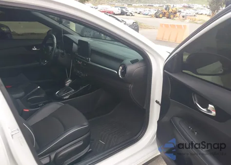 2021 Kia Forte Gt-Line из США, поврежденный, VIN 3KPF34AD4ME409626